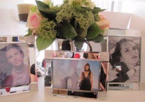Photo frames, flowers 